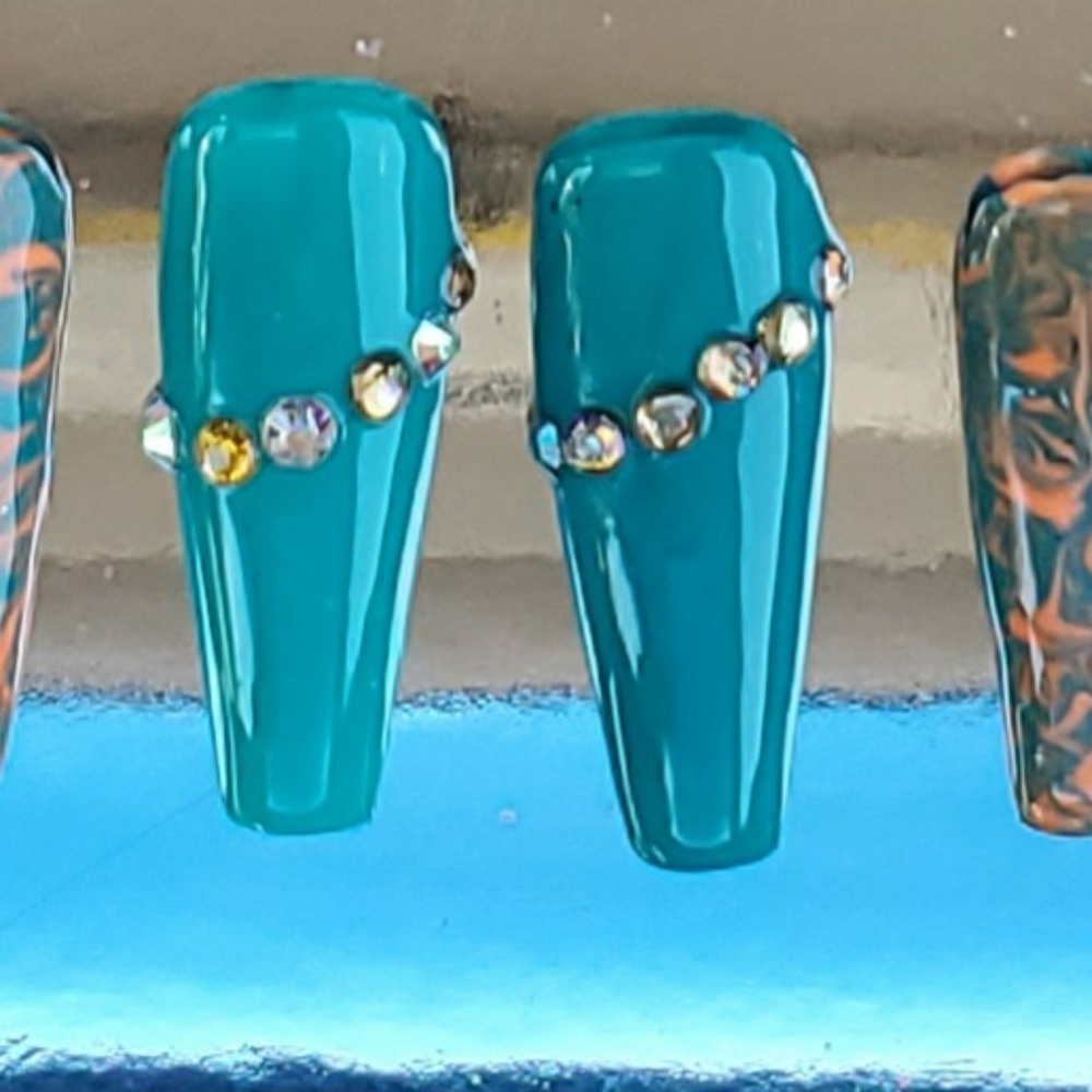 Custom "Orange Sea" Press On Nails
